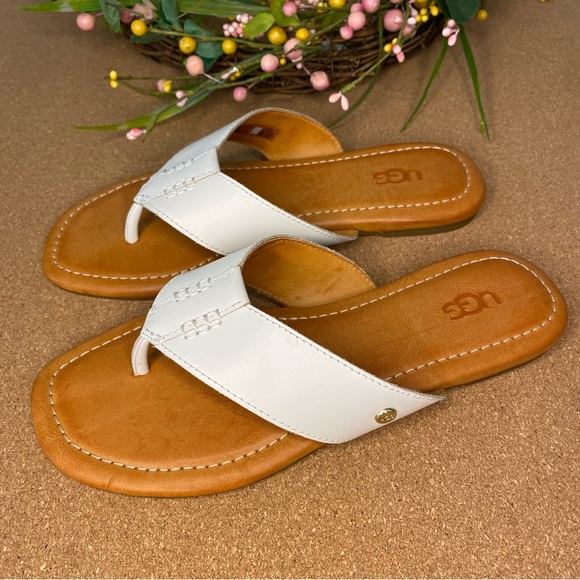 Ugg Carey Flip Flop Leather Sandals Size 6 - Picture 11 of 16